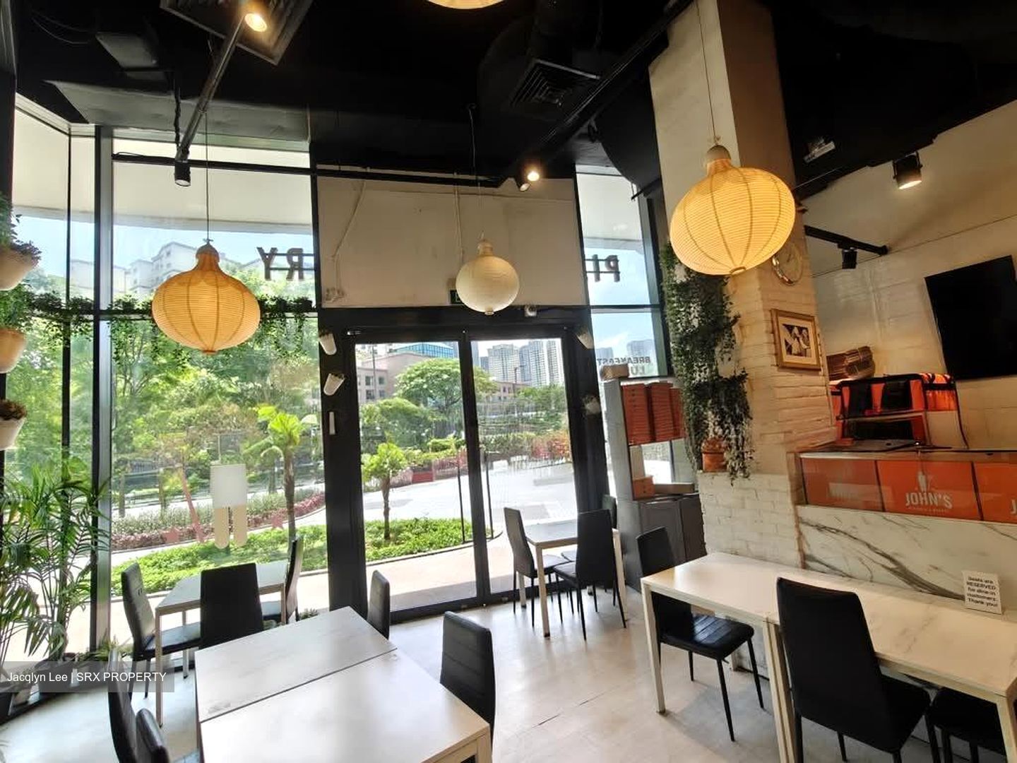 Alexandra Central (D3), Retail #561226361